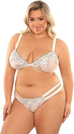 Fantasy Plus Size Glow-In-The-Dark Lace Bralette Set -LEG AVENUE Shop FA GL2118X 2 Front 2023MAY