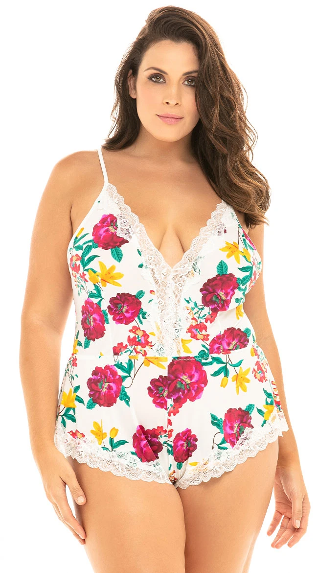 Oh La La Cheri Plus Size Reina Floral Romper 1 Oh La La Cheri Plus Size Reina Floral Romper