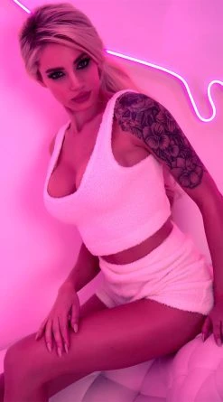 Roma Barely Awake Fuzzy Lounge Set -LEG AVENUE Shop RM LI412 3 2021VDAY