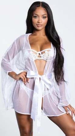 Yandy Appliques Abloom Robe